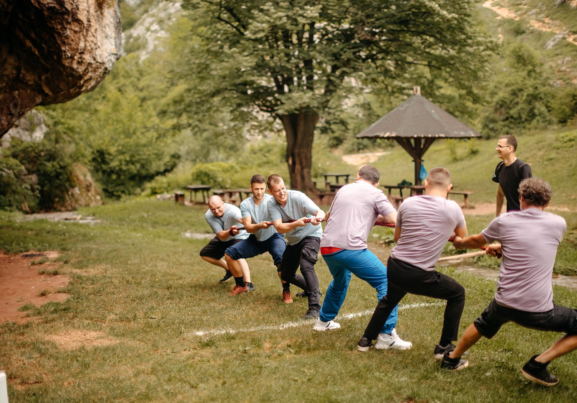 Teambuildingsactiviteiten voor de zomer